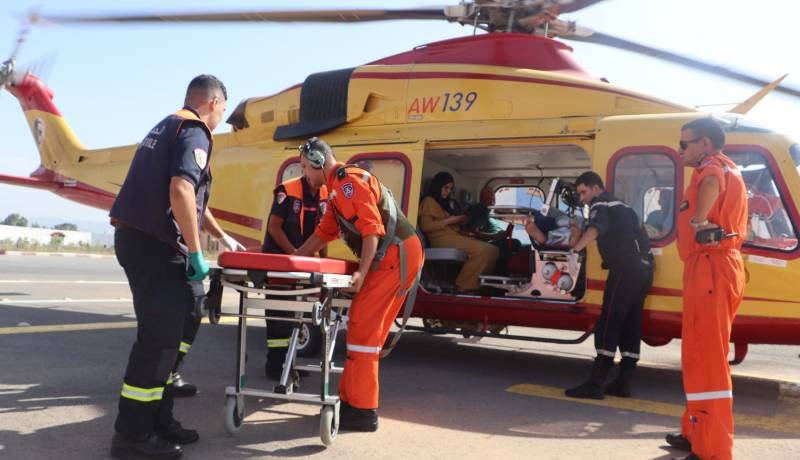 بالصور: إجلاء شخص سقط بورشة بناء من تيارت إلى العاصمة