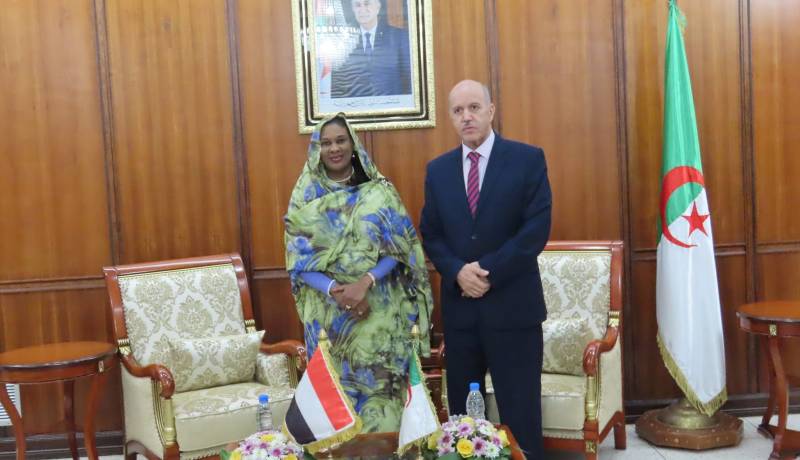 سايحي يناقش مع سفيرة السودان امكانية تكوين مهنيي الصحة لبلدها في الجزائر