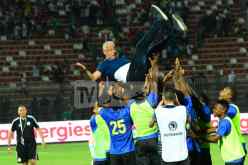 بالصور.. عمروش يحمل على الأكتاف احتفالا بتأهل تنزانيا لنهائيات كان 2023