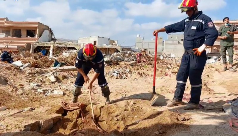 فيضانات درنة.. الحماية المدنية الجزائرية تنتشل 32 جثة