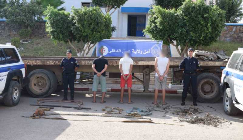 عين الدفلى.. توقيف 3 شبان حاولوا سرقة قطع من السكة الحديدية ببومدفع