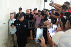 بالصور.. أبطال السوبر الإفريقي يحلون بأرض الوطن