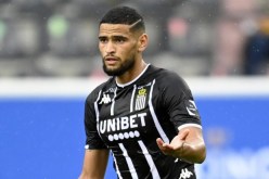 بالفيديو.. زرقان يمنح تمريرة حاسمة وينهزم رفقة شارل لوروا