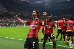 بالفيديو.. ياسين عدلي يواصل الإبداع و يحتفل بجنون