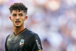 بلومي يفرض نفسه في التشكيلة الأساسة لناديه فارينزي في مواجهة موريرنسي