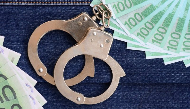 جزائري على رأس عصابة سرقة فنادق فاخرة يقيم فيها السياح الأثرياء بإسبانيا وفرنسا