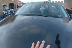 فيديو صادم.. شرطي يطلق النار على إمرأة سوداء حامل