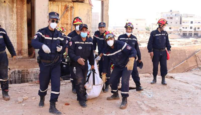 إعصار دانيال: الحماية المدنية الجزائرية تنتشل 4 ضحايا جدد من تحت الردوم
