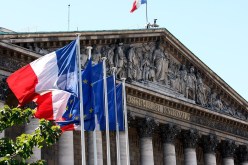 فرنسا تُعلن إستعدادها لمساعدة المغرب وتنتظر طلبا رسميا