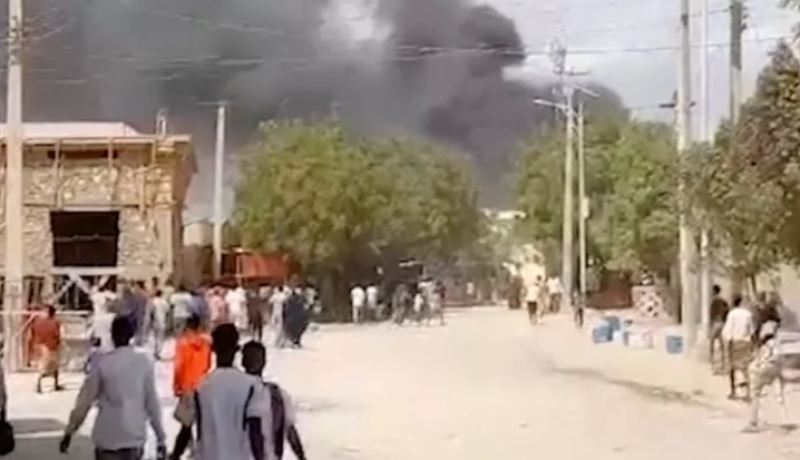 21 قتيلا و52 جريحا في انفجار سيارة مفخخة في الصومال