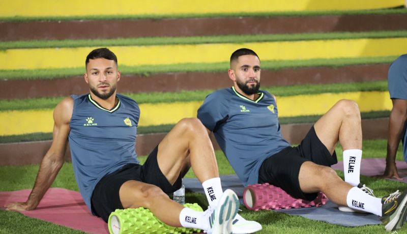 بالفيديو.. بودبوز وبلقبلة يباشران تدريباتهما مع نادي أُحد