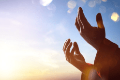 لا تنسوا الدعاء فهو عبادة يحبها الله