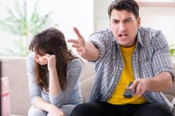 بسبب صفة في زوجي.. سأخسر روحي الجميلة وحياتي الزوجية