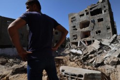 فاجعة غزة: 1300 مفقود تحت الأنقاض منهم 600 طفل!