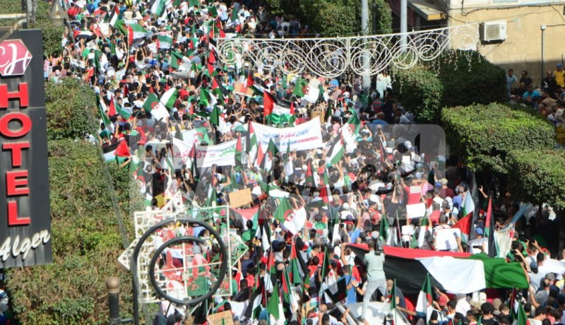 حماس: ندعو الجميع الى استمرار النفير لوقف العدوان ورفض التهجير