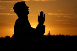 لا تنسوا الدعاء فهو عبادة يحبها الله