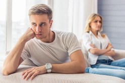 تغيّر كثيرا حيالي ولم يعد بي يبالي.. خطيبي يطلب مني فك الوصال