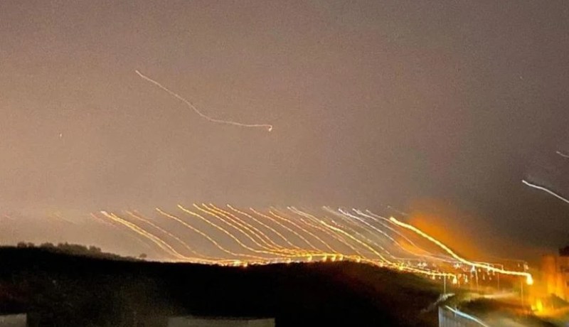 قصف بئر السبع بالصواريخ رداً على استهداف المدنيين في غزة