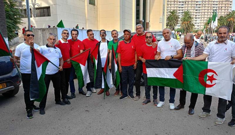 مديرية الشباب والرياضة لولاية الجزائر تشارك المسيرة التضامنية مع فلسطين