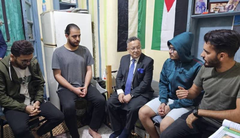 بداري يزور الطلبة الفلسطينيين المقيمين بإقامة طالب عبد الرحمان 2 ببن عكنون