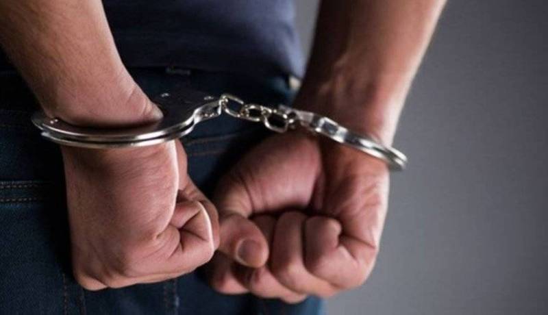 عين تموشنت: بتحريض من زوج والدته .. الدرك يوقف تلميذ في الطور المتوسط يقوم بترويج الأقراص المهلوسة