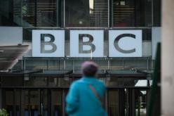 “بي بي سي” تطرد ستة من صحافييها أدانوا العدوان الصهيوني على غزة