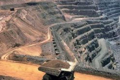الحكومة تدرس إنجاز خط السكة الحديدية بشار ـ تندوف ـ غار جبيلات
