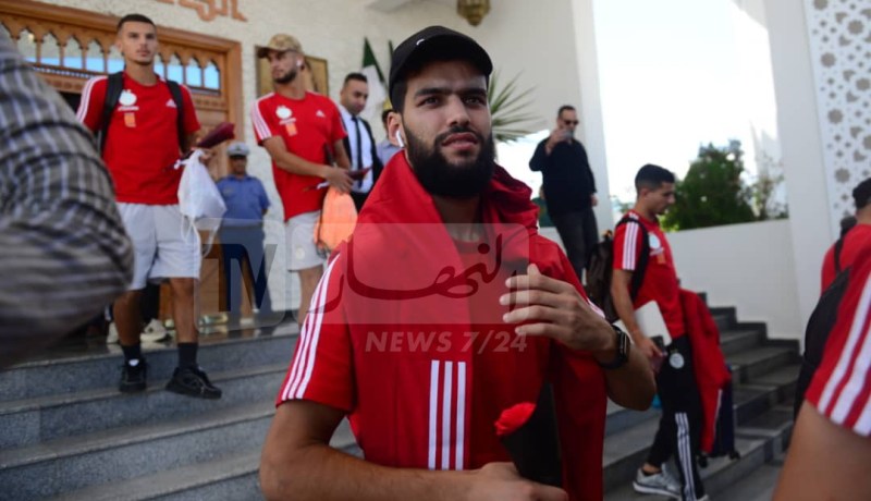 بالفيديو.. المنتخب الوطني يحل بقسنطينة تحسبا لودية الرأس الأخضر