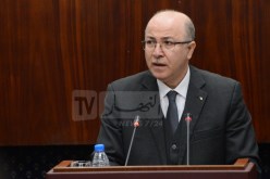 الوزير الأول: نعمل على مرافقة المستثمرين وخلق الآلاف من مناصب الشغل