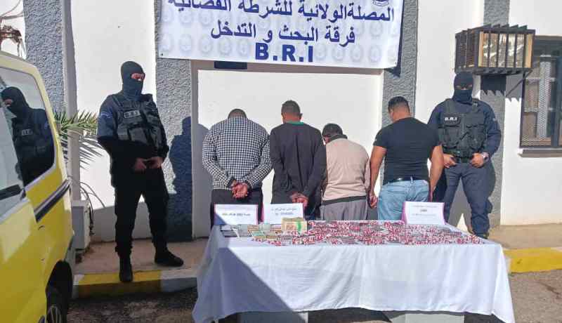 تفكيك شبكة لترويج المهلوسات يقودها معاق حركيا وحجز 2000 قرص