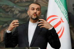 وزير الخارجية الإيراني: أبلغنا الكيان الصهيوني إذا لم تتوقف جرائمه بغزة فإن غدا سيكون متأخرا