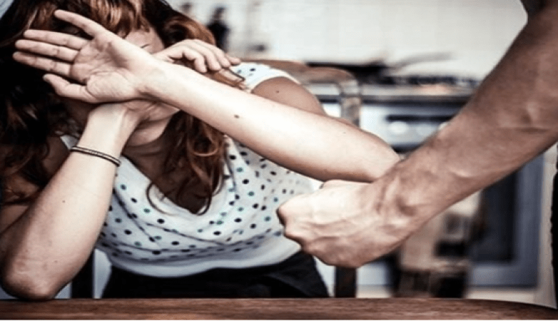 شحّه العاطفي أكبر نقطة سوداء في حياتي