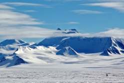 اكتشاف خارق في القطب الجنوبي: تلال ووديان خضراء تحت الجليد