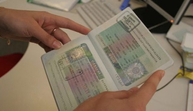 بجاية: الإطاحة بصاحب وكالة سياحية يمتهن النصب والإحتيال مقابل جلب تأشيرات وهمية
