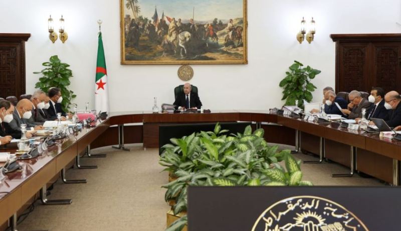 أوامر رئاسية بإعداد مخطط شامل لإستغلال تقنية الأقمار الاصطناعية للتزود بالأنترنت