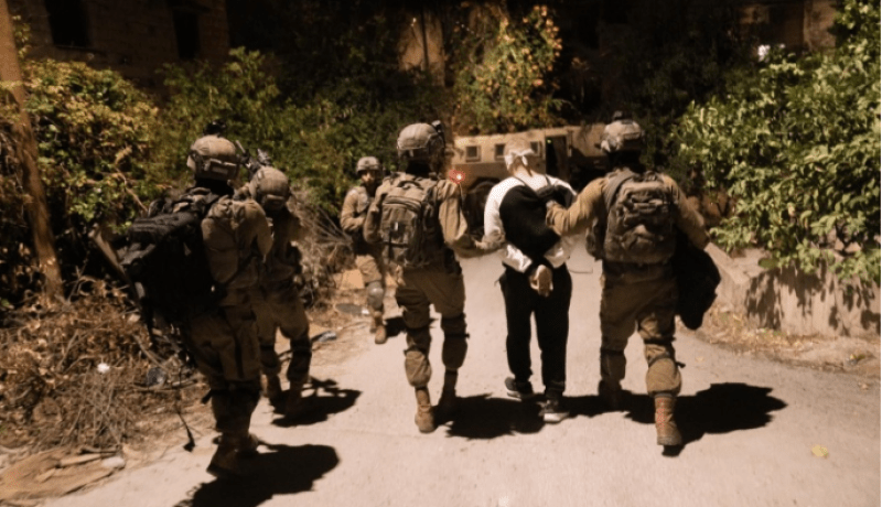 الإحتلال الصهيوني يعتقل 120 فلسطينيا فجر اليوم بالضفة الغربية