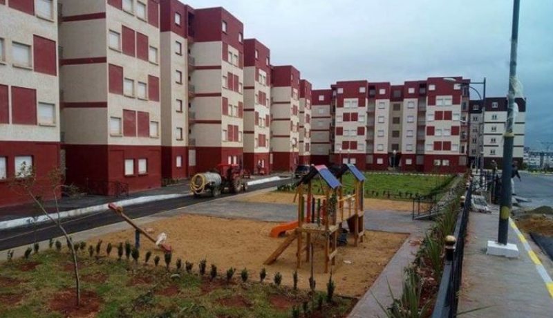 قريبا.. توزيع 130 ألف وحدة سكنية