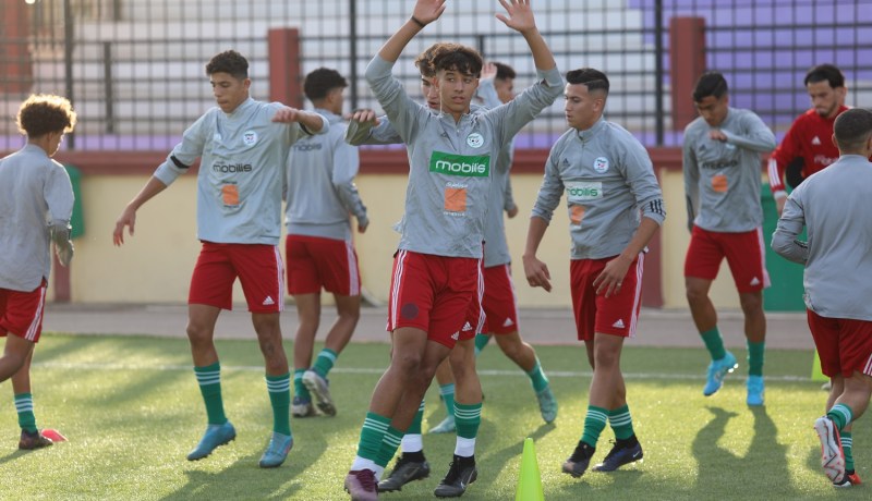 بالصور.. المنتخب الوطني لأقل من 20 عاما يباشر تربصه بسيدي موسى