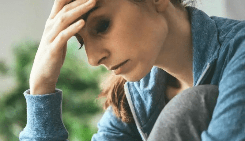 قلبي عليه إنفطر وقلبه عليّ أقسى من الحجر