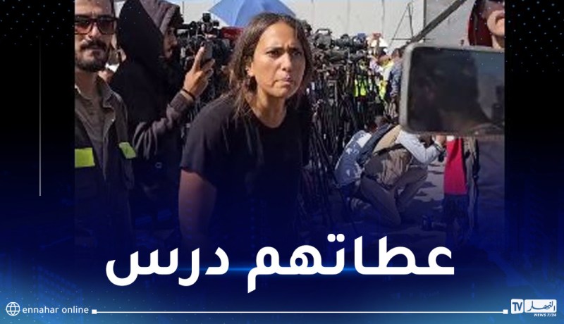 بالفيديو.. سيدة مصرية تعطي الإعلام الغربي درسا أمام معبر رفح