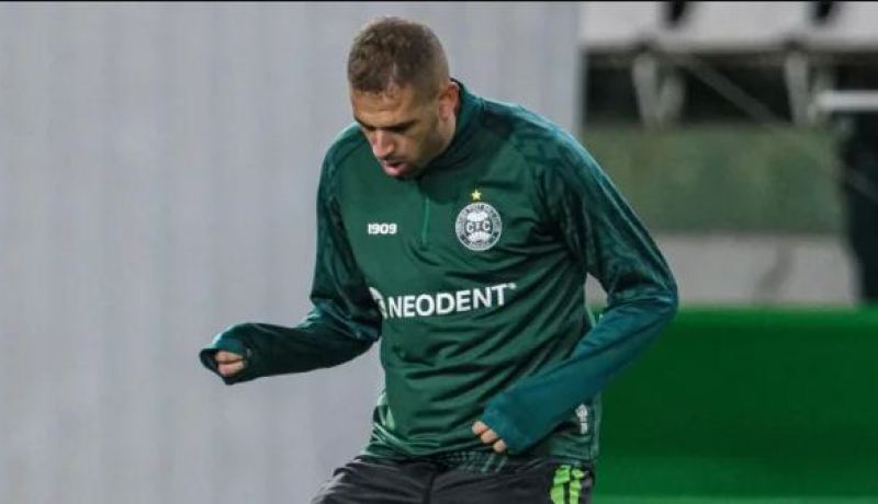 سليماني يزيد من متاعب بلماضي قبل تصفيات المونديال