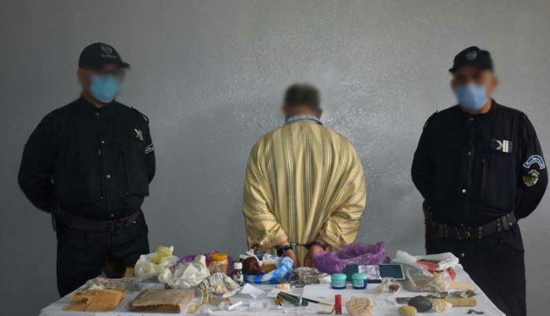 أمن قسنطينة يطيح بمشعوذ ويضبط بحوزته طلاسم