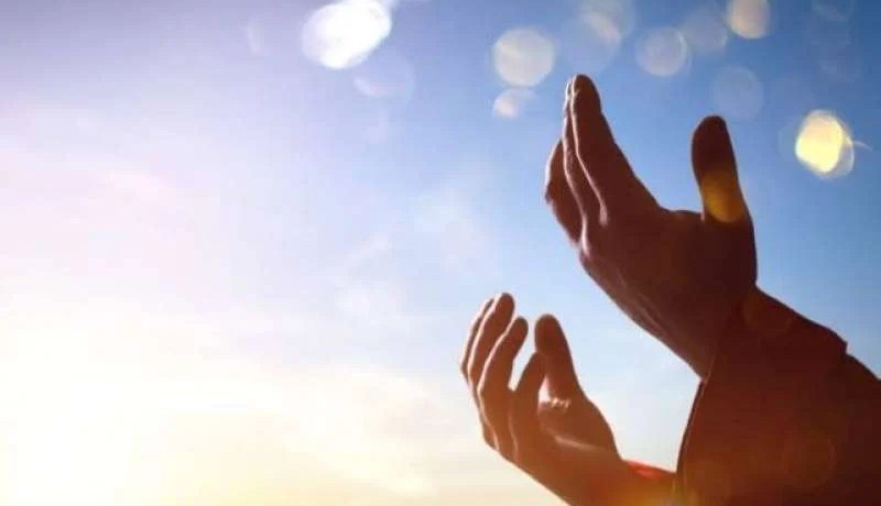 لا تنسوا الدعاء فهو عبادة يحبها الله