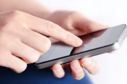 هكذا تخلصت مدرسة أمريكية من الهاتف المحمول في القسم