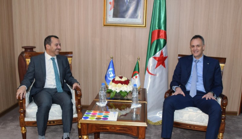 حماد يستقبل السفير المنسق للأمم المتحدة بالجزائر