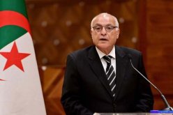 عطاف يستمع لانشغالات الجالية الجزائرية المقيمة برومانيا