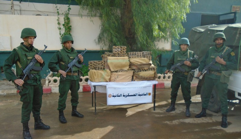 بالصور: إحباط محاولة إدخال أزيد من 3 قناطير كيف وتوقيف 50 تاجر