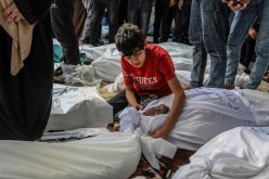 المكتب الإعلامي الحكومي يطالب بالضغط  على الإحتلال الصهيوني من أجل الوقف الفوري لهذه الإبادة