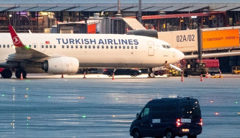 الشرطة الألمانية تعتقل رجلا اقتحم مطار هامبورغ بسيارته