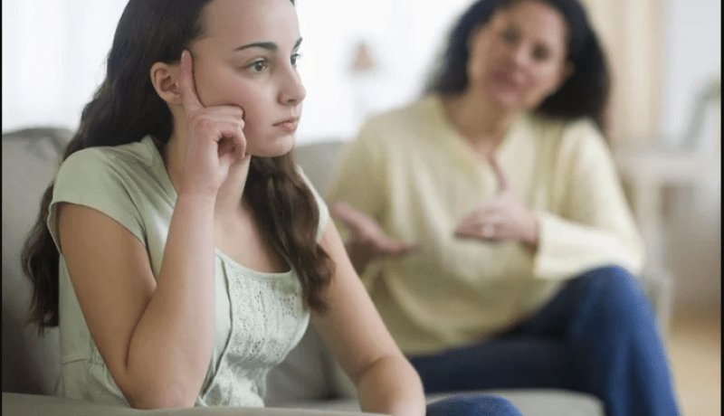 كيف أحمي إبنتي من الضياع بعد هوسها برجل متزوج؟